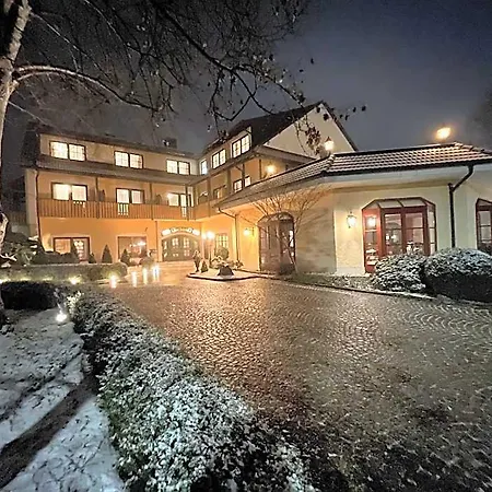 Отель Fohlenhof 3*